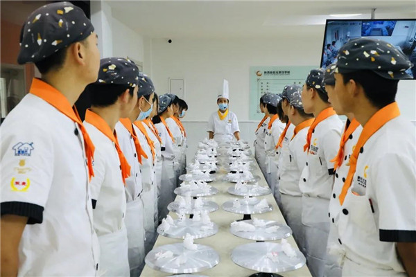 15岁,没有,上高,中的,女生,除了,打工,还能,干什么,