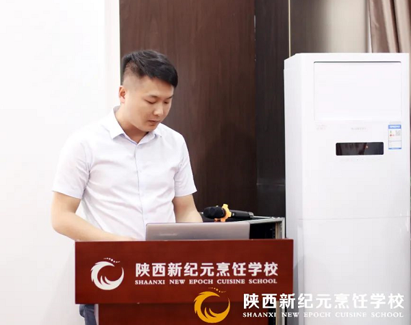 我校,成功,举办,金典,大厨,家长,见面会,